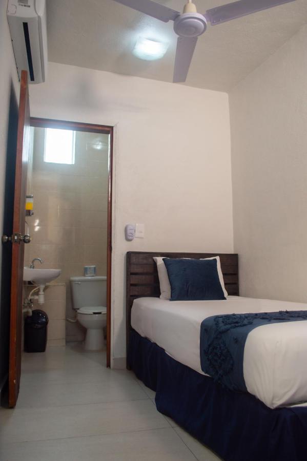 Hotel Juarez 70 Κολίμα Δωμάτιο φωτογραφία