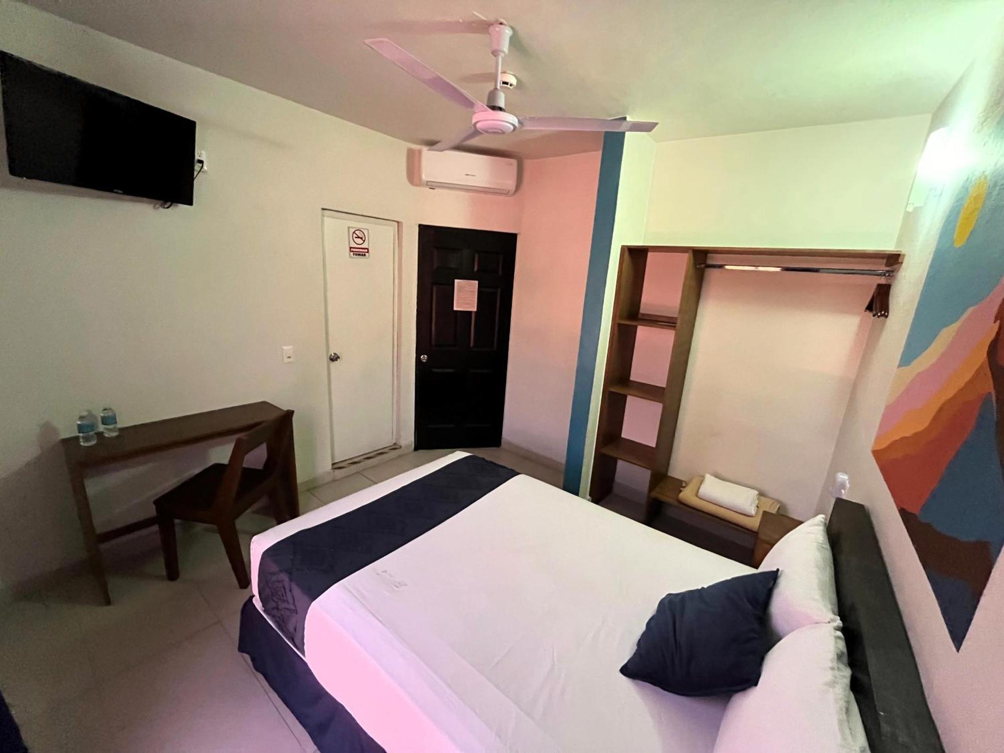 Hotel Juarez 70 Κολίμα Εξωτερικό φωτογραφία